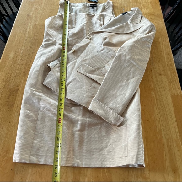 Rena Lange Cream blazer and dress set - Picture 5 of 10